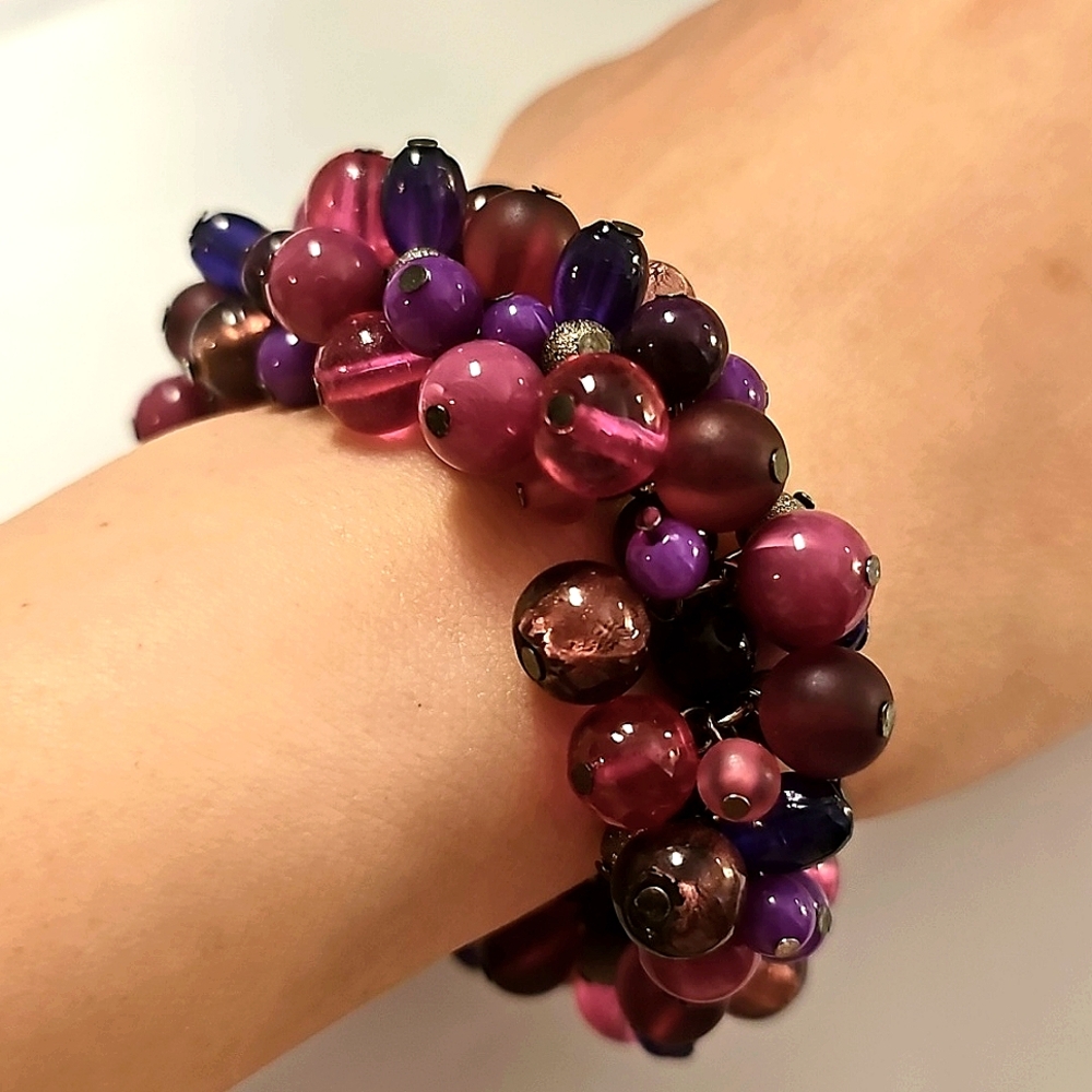 Vibrant Pink and Purple Glass Chacha Stretch Beaded Bracelet